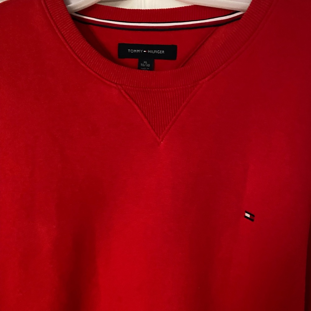 Tommy Hilfiger sweater